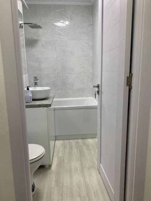 Apartament In Complex Rezidential Râmnicu Vâlcea Eksteriør bilde